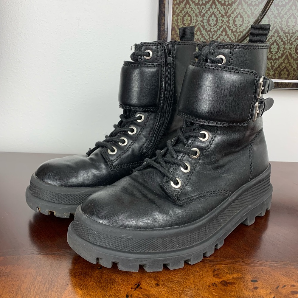Zara Girls Black Buckled Ankle Boot  Size: 33